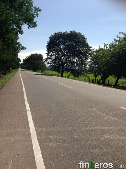 Conjunto Residencial Los Almendros - Finca en La Dorada, Caldas